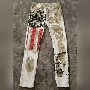 Sevensvee Men's size 30 JEANS White w/Abstract Flag JEANS, stretch,